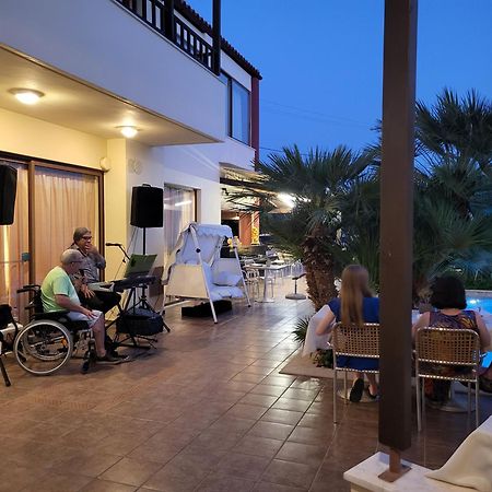 Eria Resort For People With Special Abilities 말레메 외부 사진