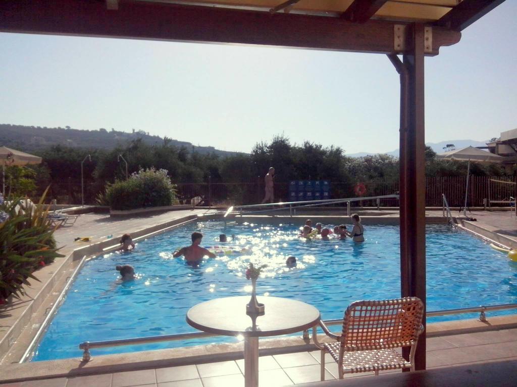 Eria Resort For People With Special Abilities 말레메 외부 사진